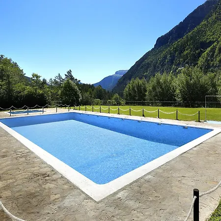 Parque de Campismo Camping Pineta *